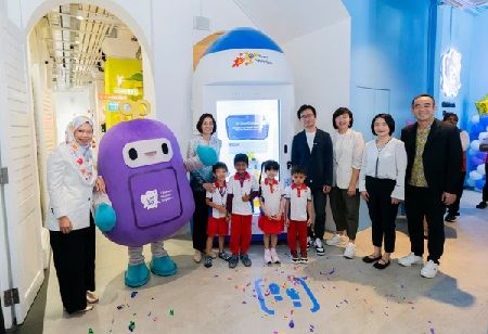 Wonderbot 2.0 by HeritageSG and Tencent Transforms Learning